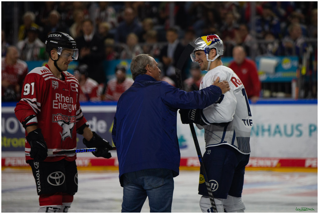 PENNY DEL; Koelner Haie- EHC Muenchen; Koeln, 15.09.2022